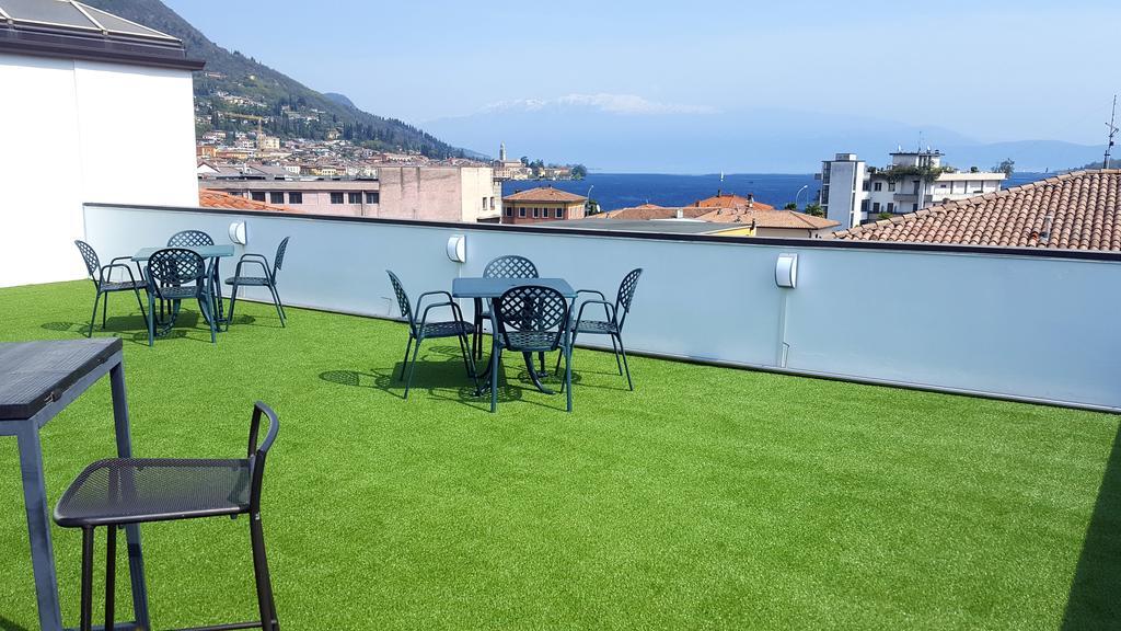 Lake Garda Hostel Сало Екстер'єр фото
