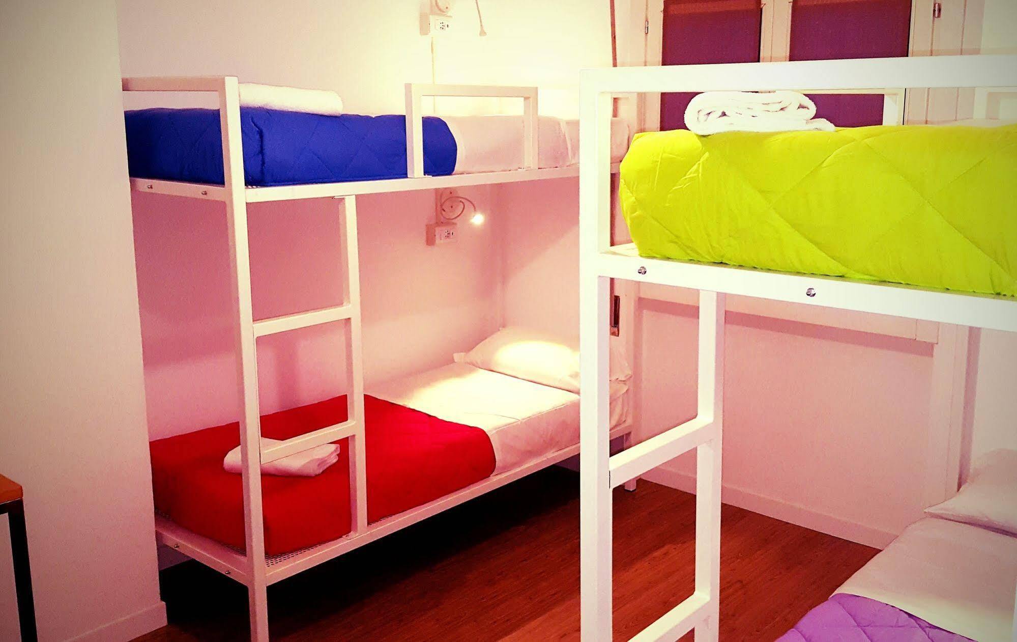 Lake Garda Hostel Сало Екстер'єр фото